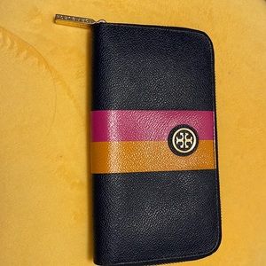 Tory Burch Continental Zip Wallet Dark Blue (strife orange/fuschia)